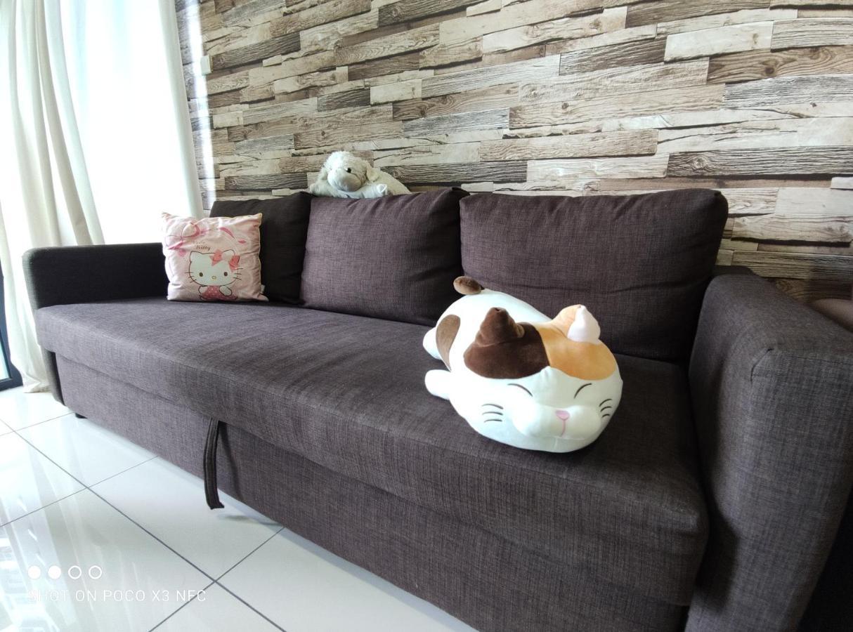 Atlantis Homestay Pool View 1210 Malacca Esterno foto