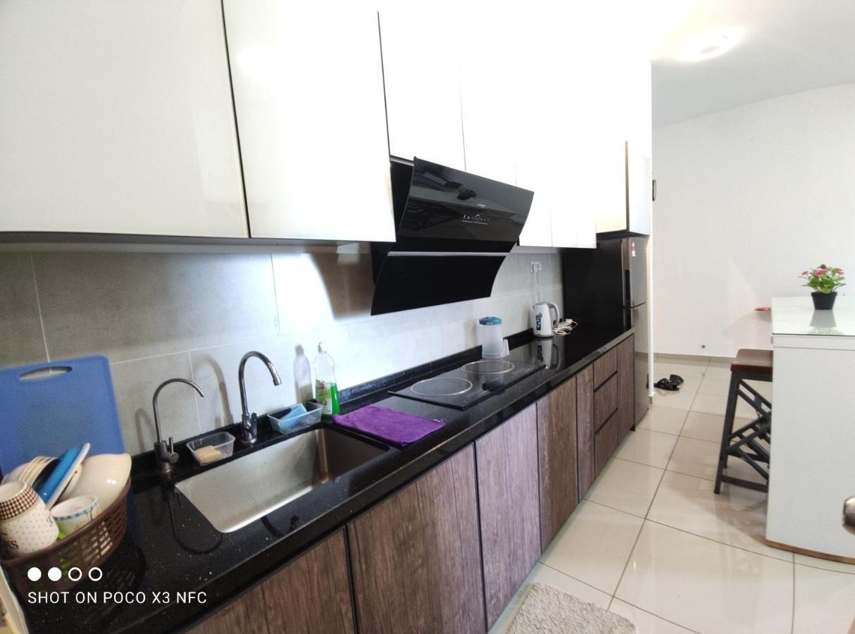 Atlantis Homestay Pool View 1210 Malacca Esterno foto