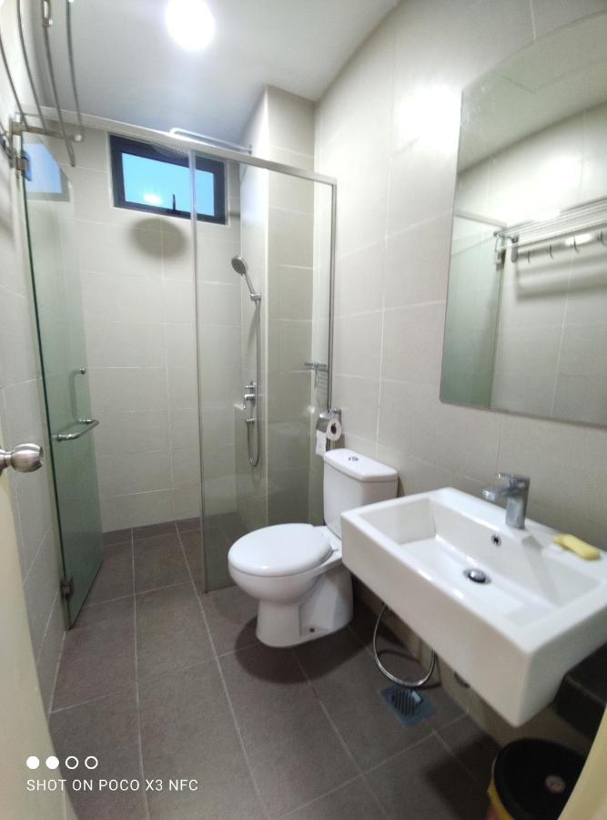 Atlantis Homestay Pool View 1210 Malacca Esterno foto