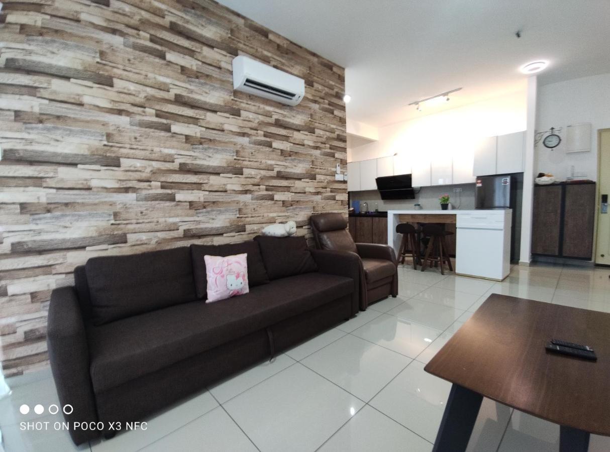 Atlantis Homestay Pool View 1210 Malacca Esterno foto